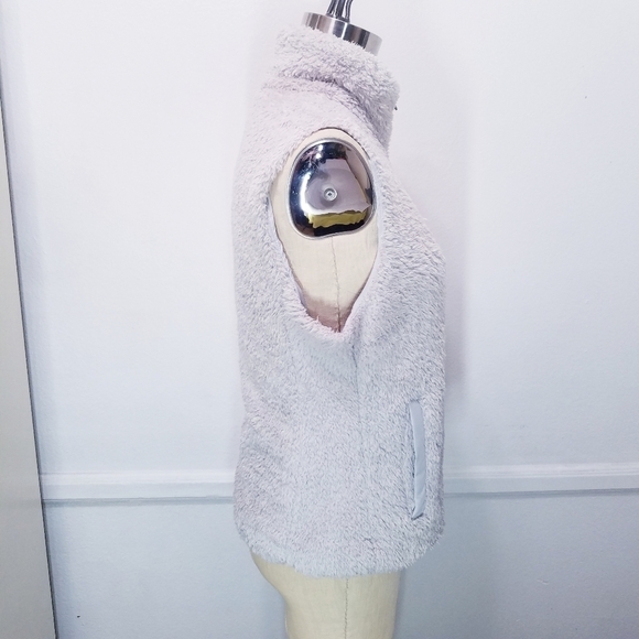 🌸 Patagonia | Sherpa Zip Up Vest - Picture 2 of 5